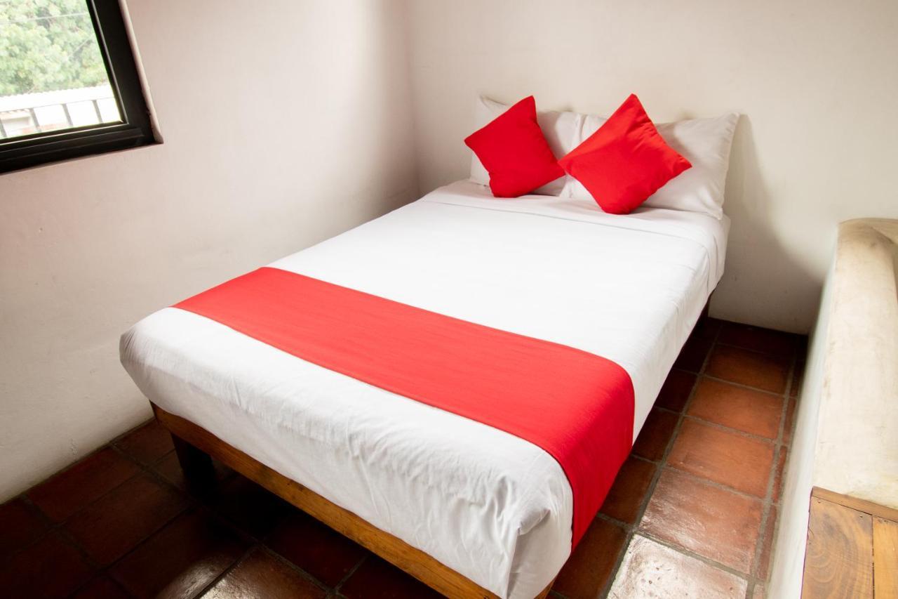 Hotel Marmil 马利纳尔科 外观 照片